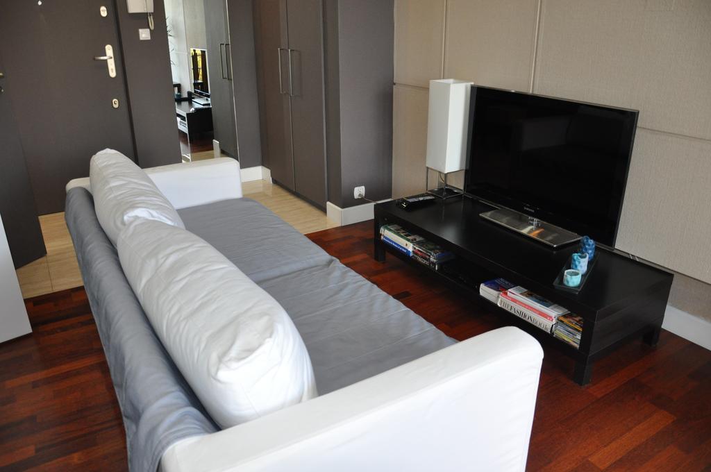 Apartament Mokotow Varsóvia Exterior foto